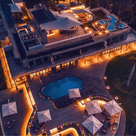 Sky Villa Boutique Hotel By Raw Africa Collection Plettenberg Bay Exteriér fotografie Aerial view of the hotel