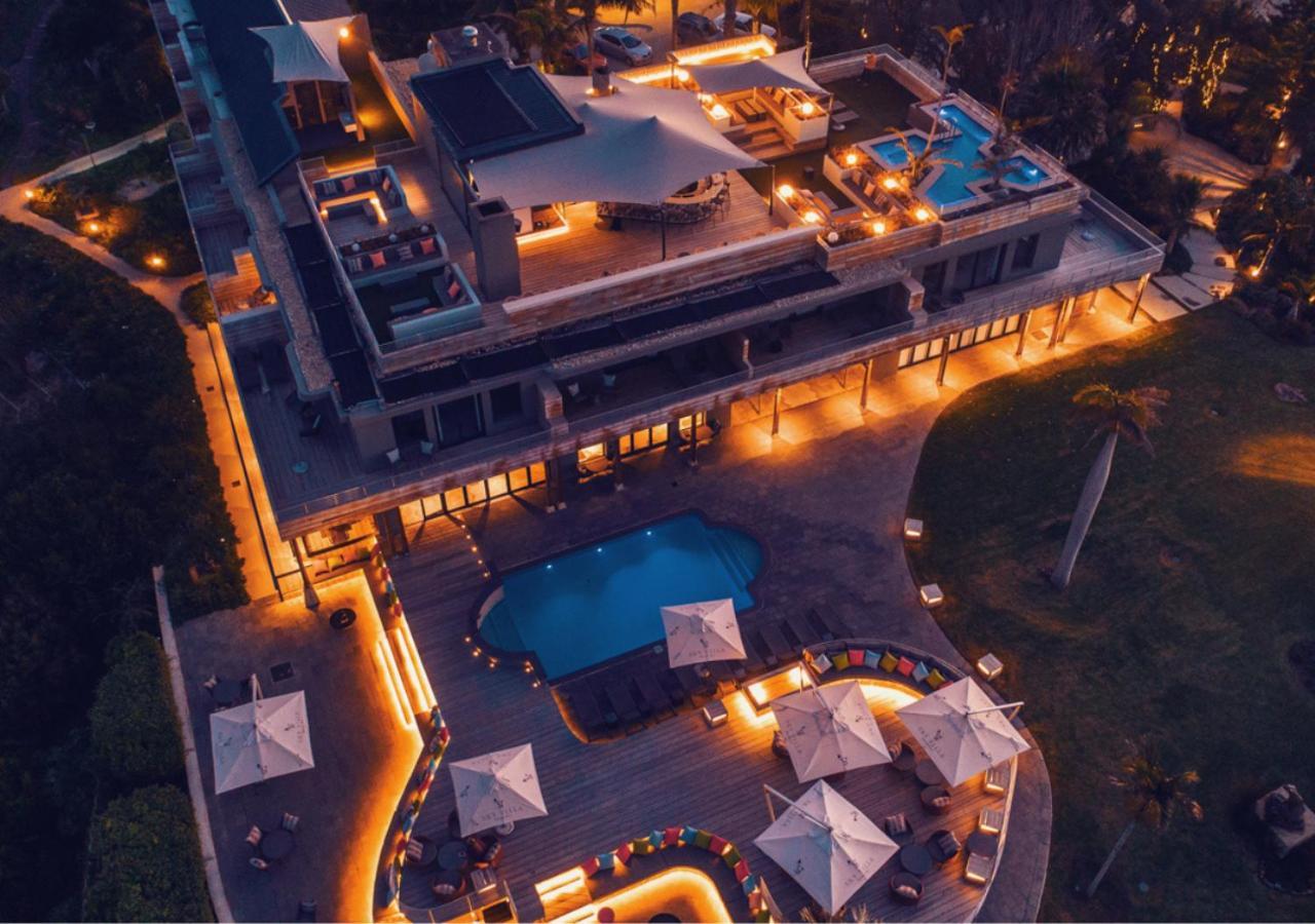Sky Villa Boutique Hotel By Raw Africa Collection Plettenberg Bay Exteriér fotografie Aerial view of the hotel